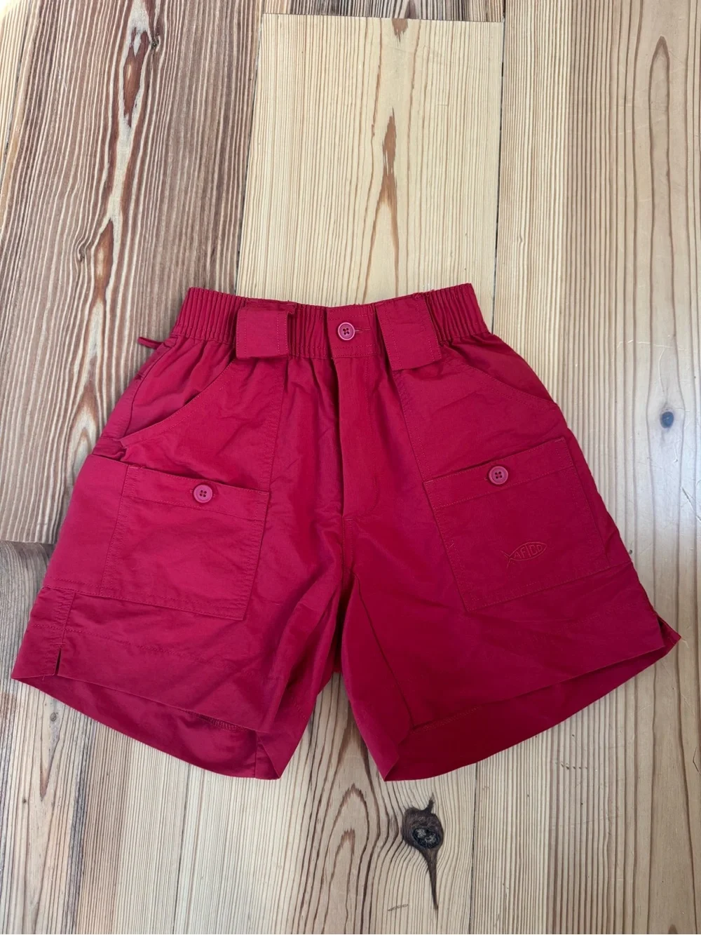 AFTCO excellent condition youth shorts size 24 (8 years)